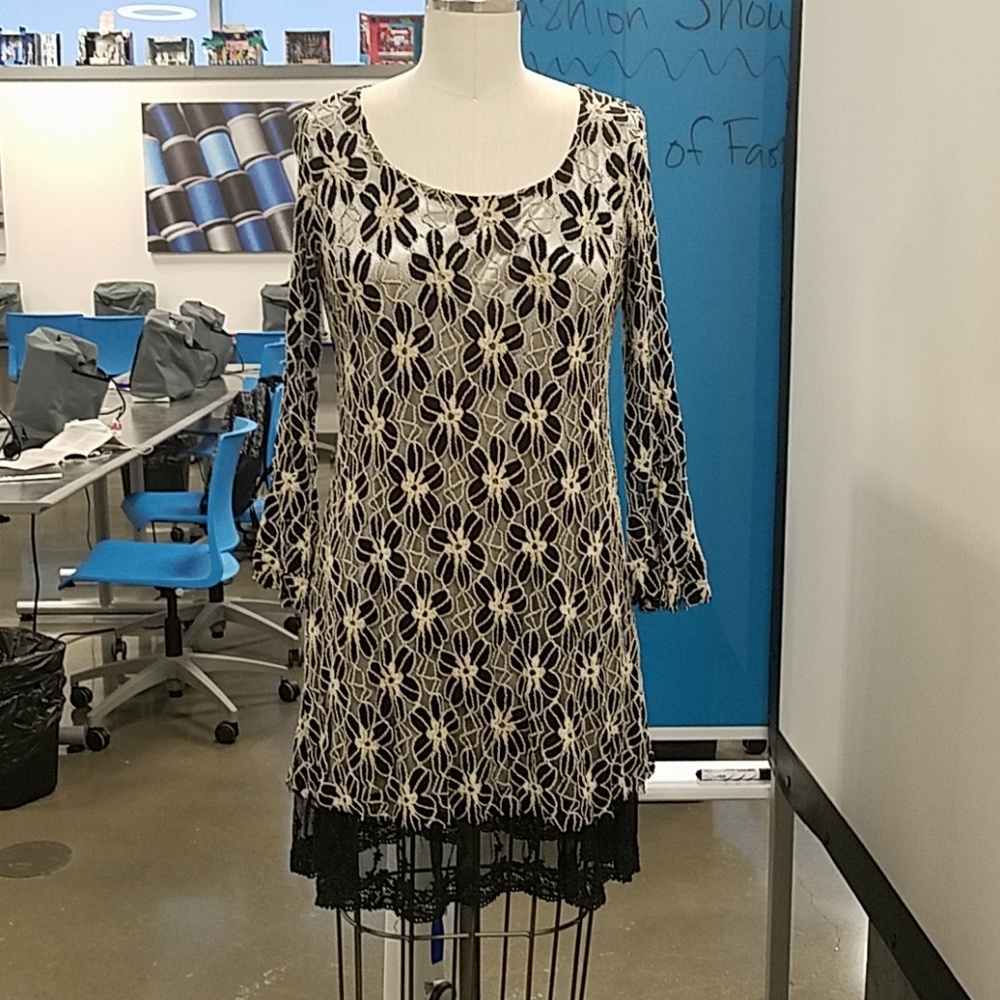 Lace, 3/4 sleeve flare dress, LG